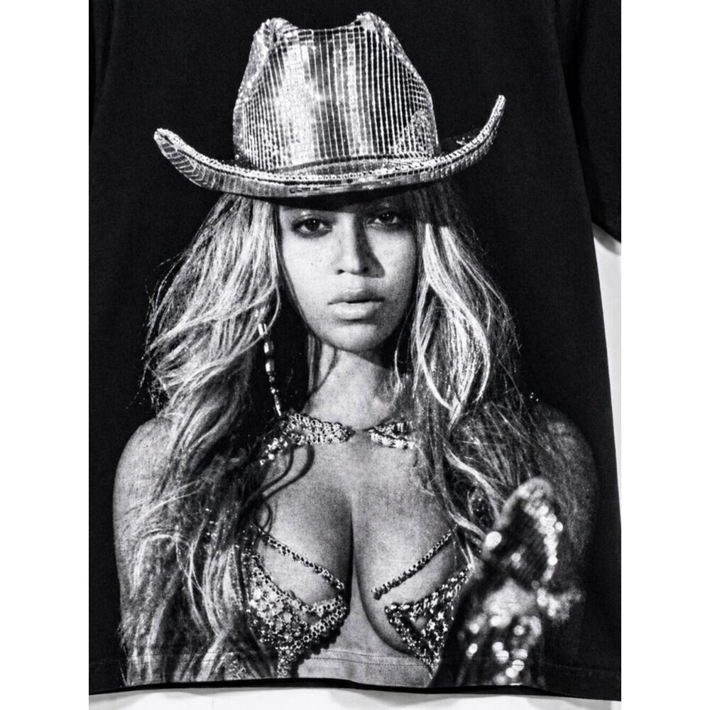 Beyonce Renaissance World Tour 2023 Official Cowgirl T-Shirt Small - Picture 6 of 6